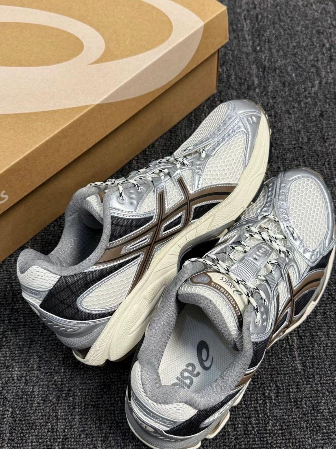 ASICS 10.1,实物颜值依旧惊艳!